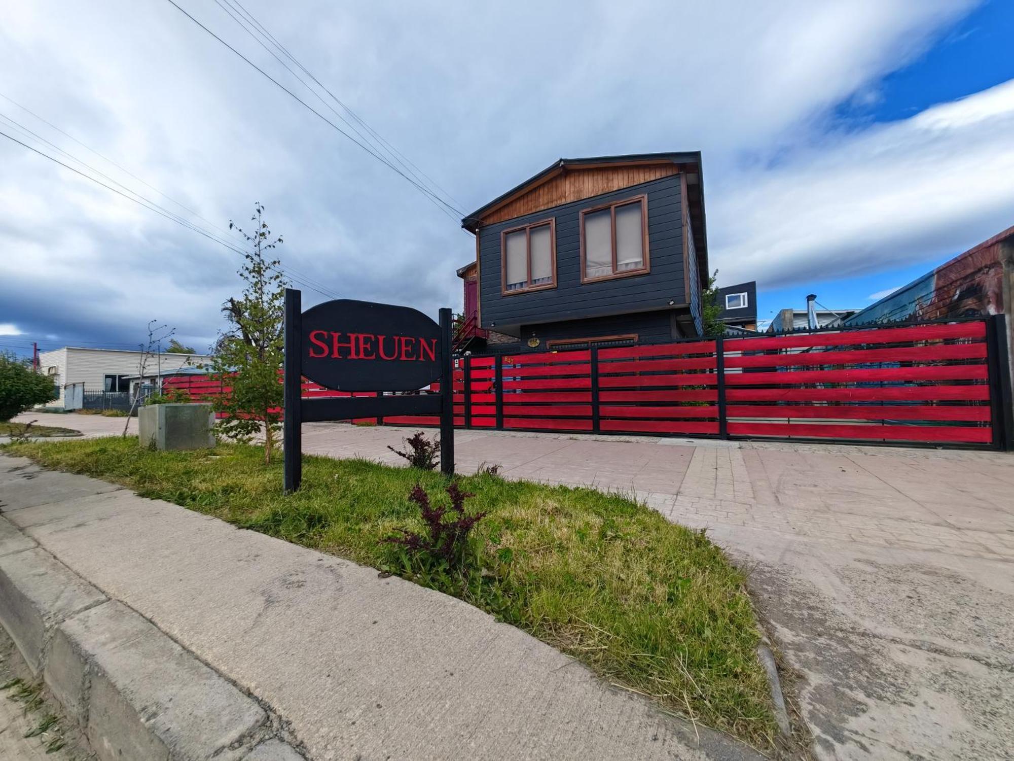 Sheuen Patagonia Vandrarhem Puerto Natales Exteriör bild