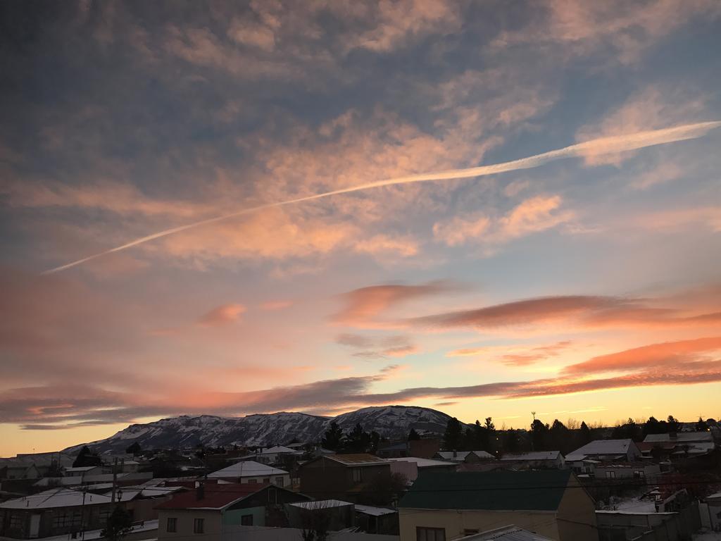 Sheuen Patagonia Vandrarhem Puerto Natales Exteriör bild